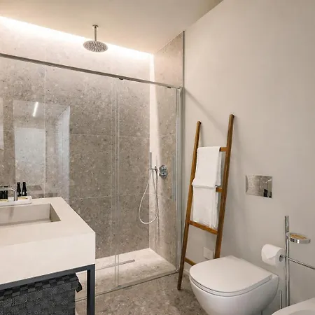 La Terrazza - Private Jacuzzi In Downtown