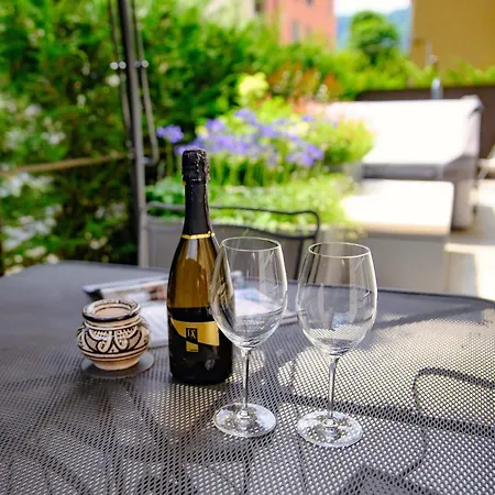La Terrazza - Private Jacuzzi In Downtown Apartament Como